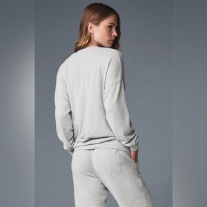 ALO Yoga Soho Pullover